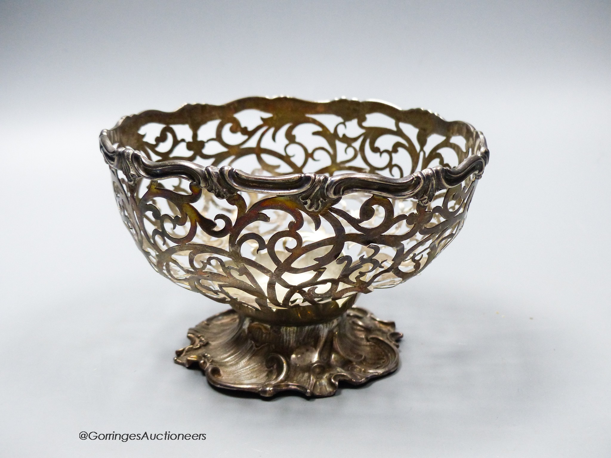 A William IV Scottish pierced silver pedestal bowl (lacking glass liner), Marshall & Sons, Edinburgh, 1835, height 9.8cm